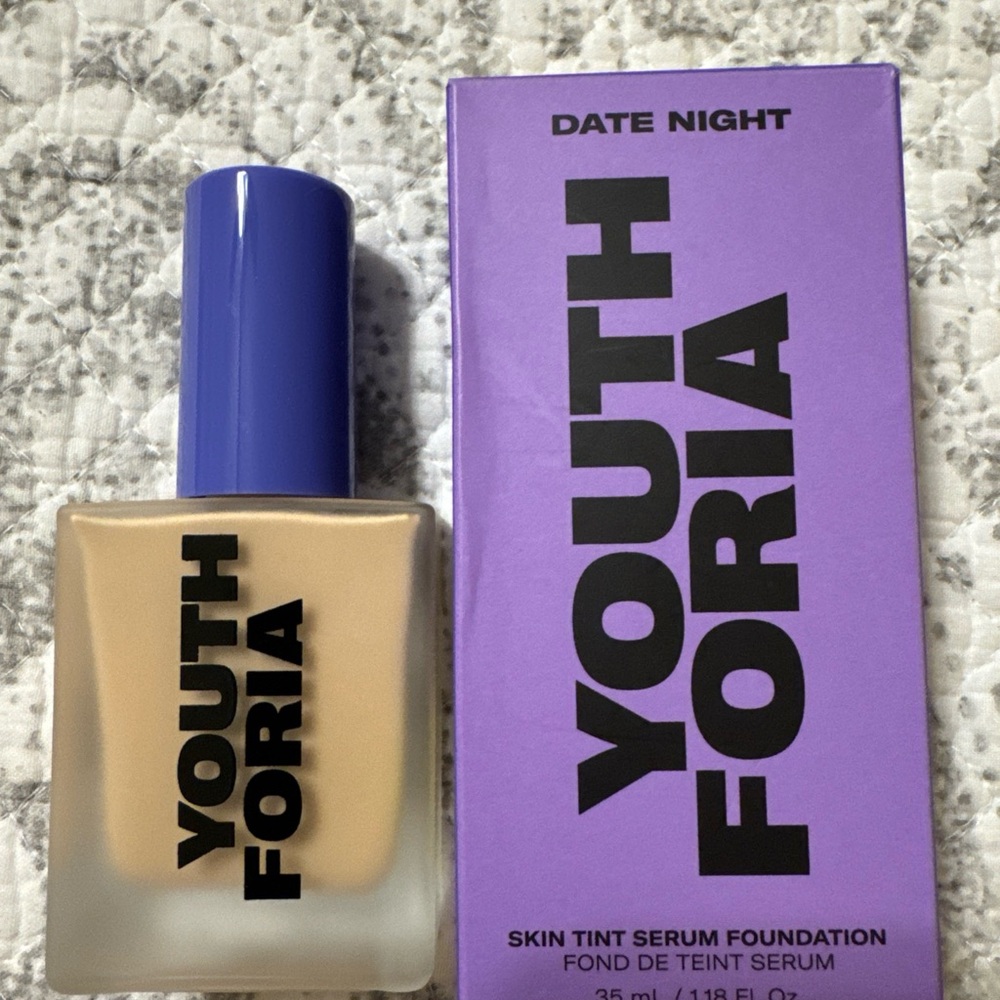 Youthforia Date Night Skin Tint Serum Foundation, 35 ml / 1.18 fl oz. 180 Light